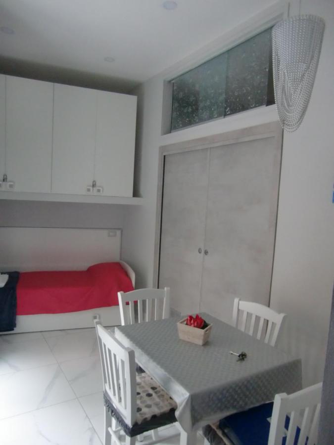 Guesthouse Aaron2 Napoli Eksteriør billede