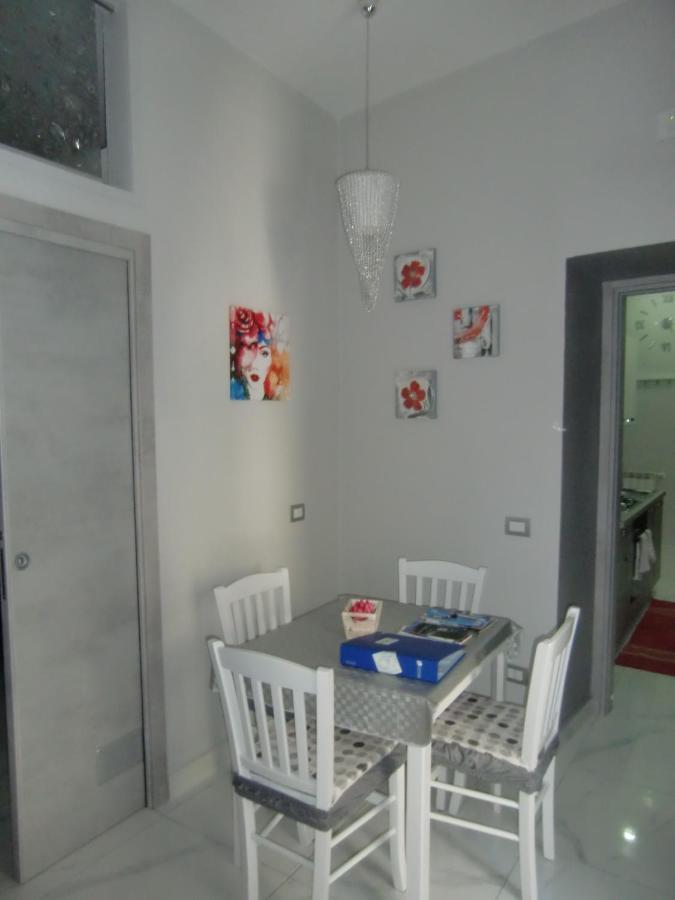 Guesthouse Aaron2 Napoli Eksteriør billede