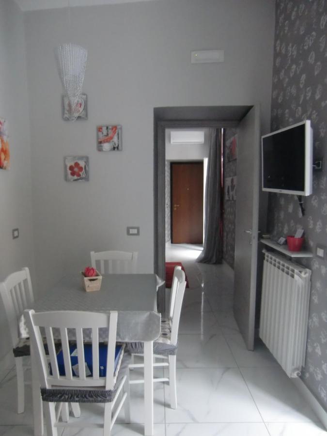 Guesthouse Aaron2 Napoli Eksteriør billede