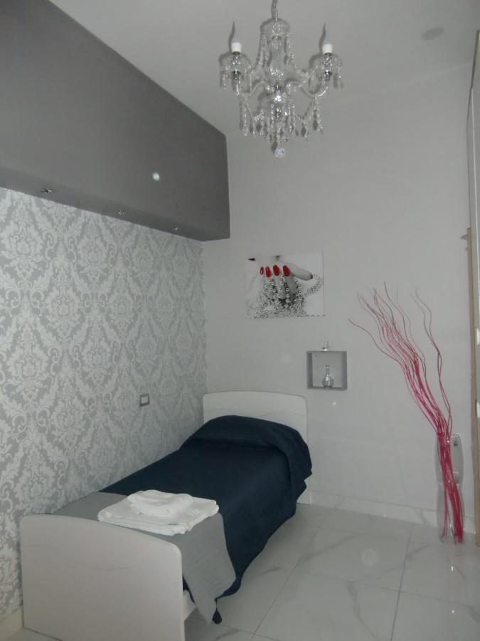 Guesthouse Aaron2 Napoli Eksteriør billede