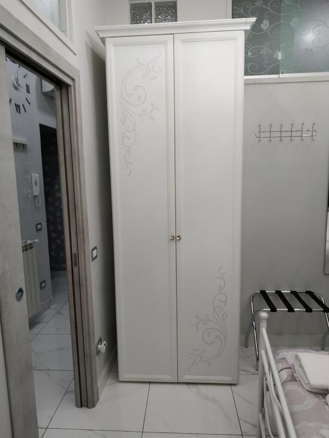 Guesthouse Aaron2 Napoli Eksteriør billede