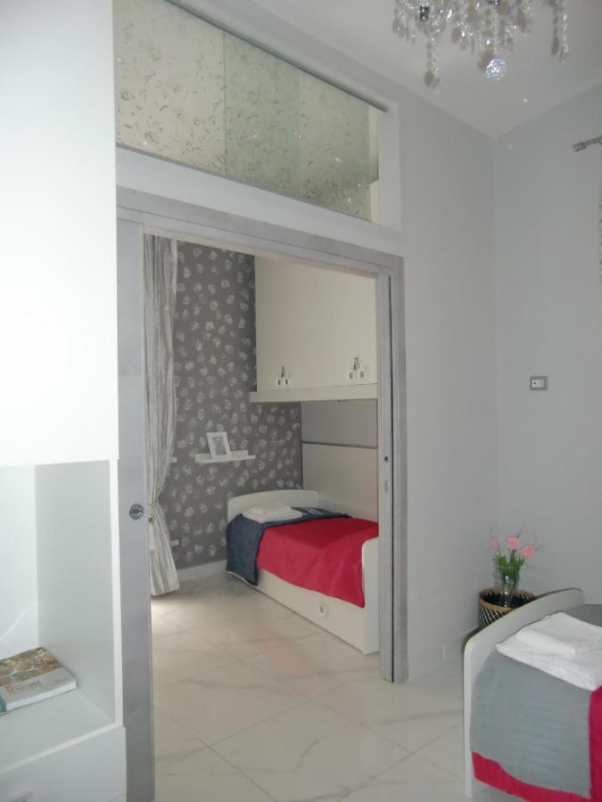 Guesthouse Aaron2 Napoli Eksteriør billede